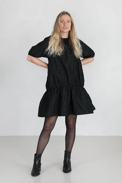 Miri dress black